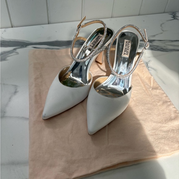 Badgley Mischka ‘Kamilah’ Heels - Picture 7 of 8